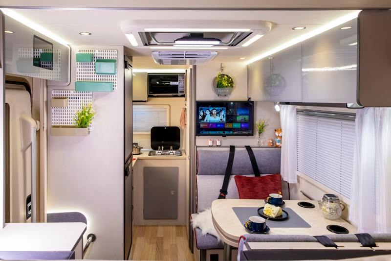 自由炮四驅(qū)房車，更自由