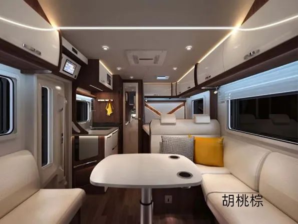 這可能是2022年設(shè)計最合理的房車了！
