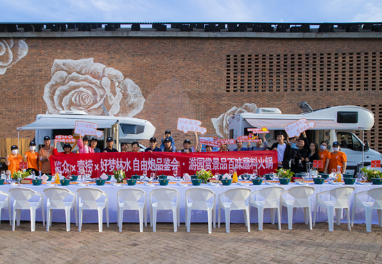 舒適房車生活，你怎么能不羨慕？